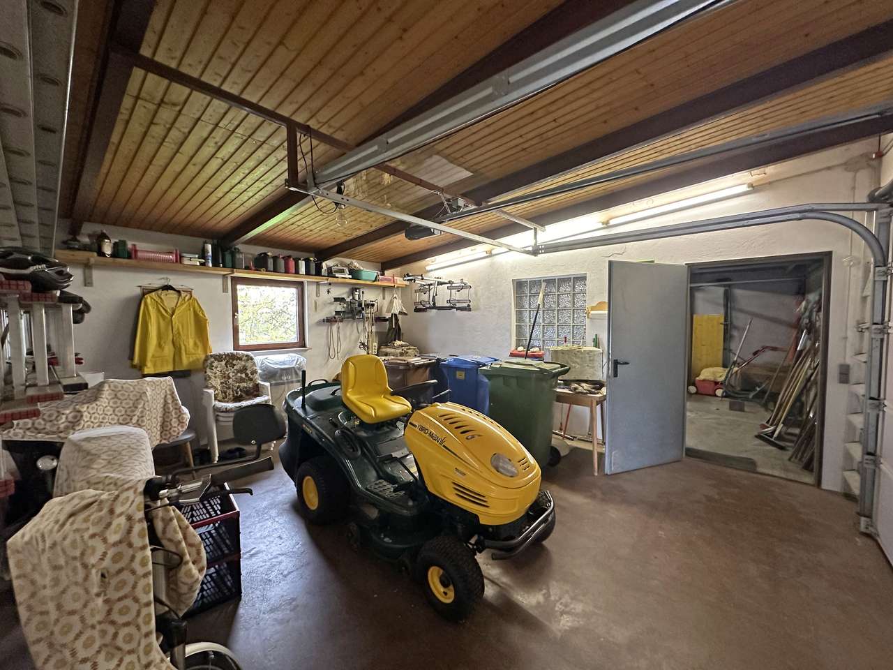 Garage 2