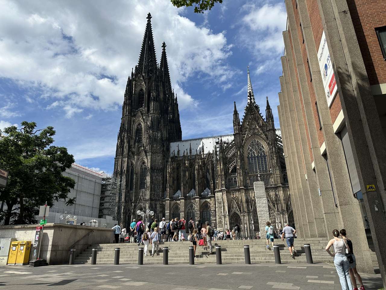 An Farina direkt am Kölner Dom