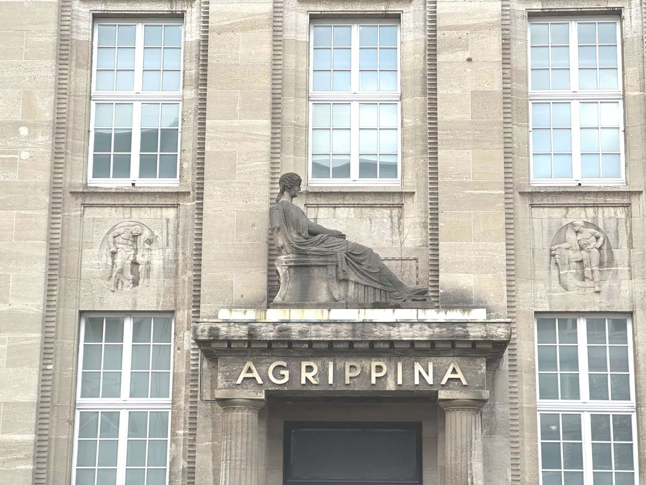 Foto Agrippina