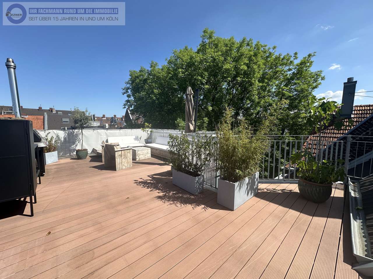 KERNSANIERTE ALTBAU DACHTERRASSEN 5 ZIMMER MAISONETTE WOHNUNG AM ERZBERGERPLATZ  KERNSANIERTE ALTBAU DACHTERRASSEN 5 ZIMMER MAISONETTE WOHNUNG AM ERZBERGERPLATZ