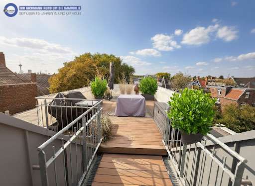 Exklusive, möblierte kernsanierte 4-Zimmer-Maisonette mit Dachterrasse über Kölns Dächern Exklusive, möblierte kernsanierte 4-Zimmer-Maisonette mit Dachterrasse über Kölns Dächern