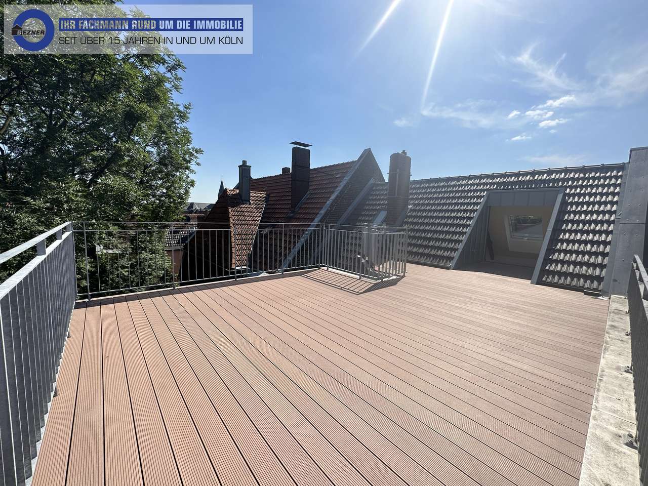 KERNSANIERTE ALTBAU DACHTERRASSEN 5 ZIMMER MAISONETTE WOHNUNG AM ERZBERGERPLATZ KERNSANIERTE ALTBAU DACHTERRASSEN 5 ZIMMER MAISONETTE WOHNUNG AM ERZBERGERPLATZ