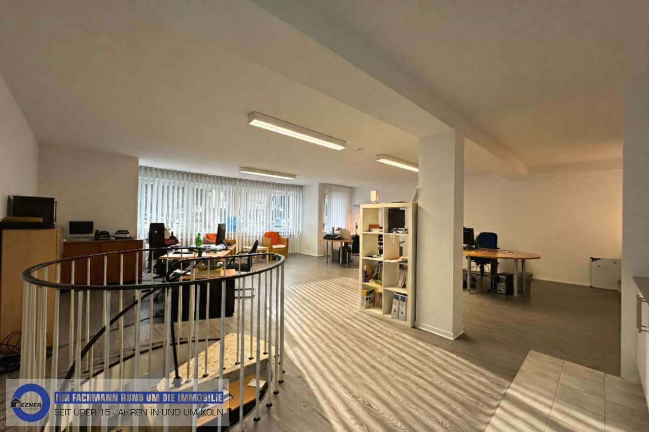 BÜRO AUF ZWEI EBENEN IN DER SÜDSTADT – REPRÄSENTATIVE LAGE MIT PARKMÖGLICHKEIT BÜRO AUF ZWEI EBENEN IN DER SÜDSTADT – REPRÄSENTATIVE LAGE MIT PARKMÖGLICHKEIT