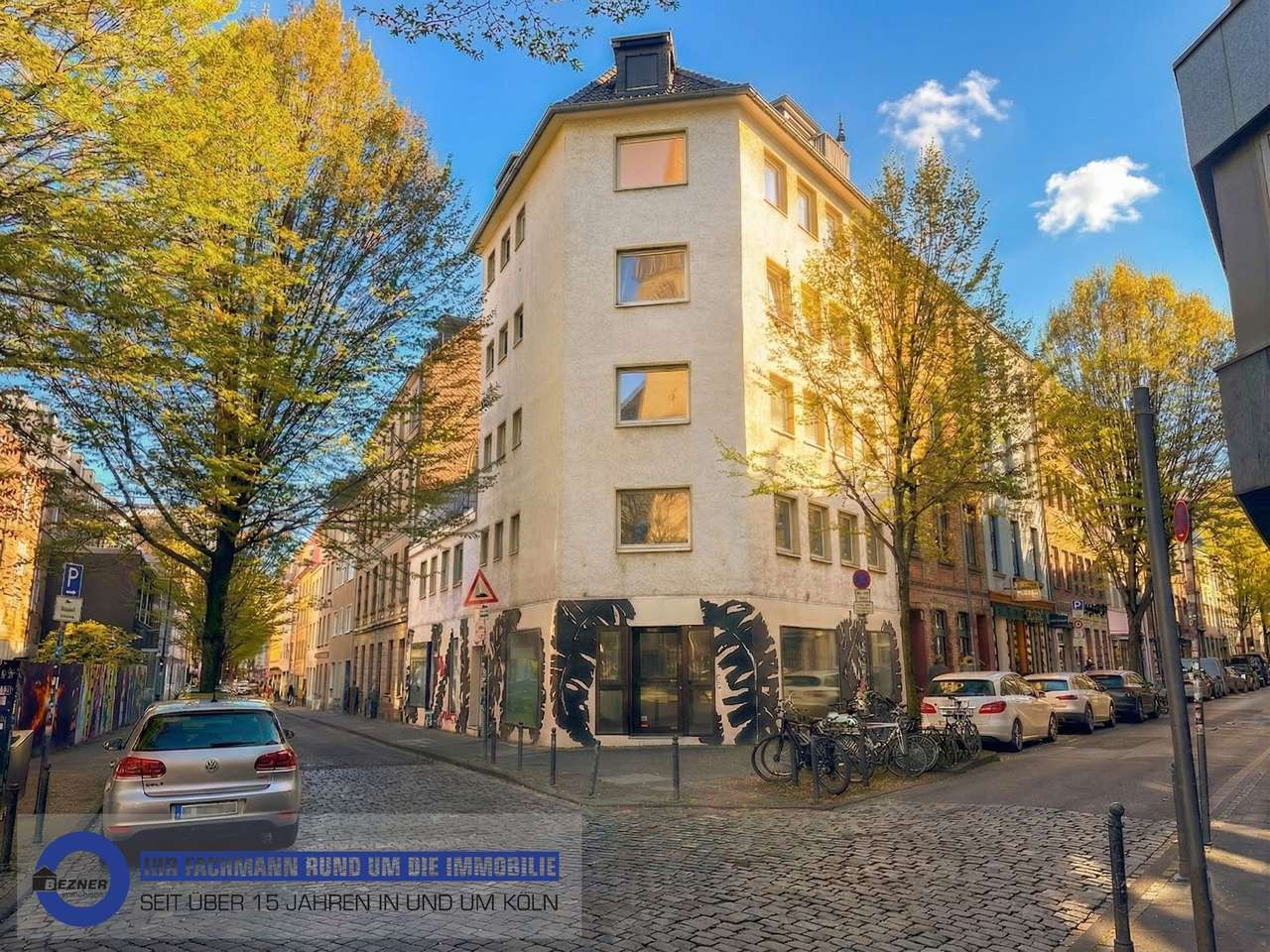 Eck-Ladenlokal (zwei Flächen mit sep. Eingangsmöglichkeit) und großer Schaufensterfront - Südstadt Eck-Ladenlokal (zwei Flächen mit sep. Eingangsmöglichkeit) und großer Schaufensterfront - Südstadt