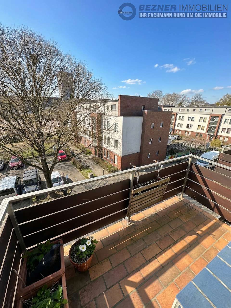 Schöne und Ruhige Zwei - Zimmerwohnung mit Balkon in Köln - Raderberg Schöne und Ruhige Zwei - Zimmerwohnung mit Balkon in Köln - Raderberg