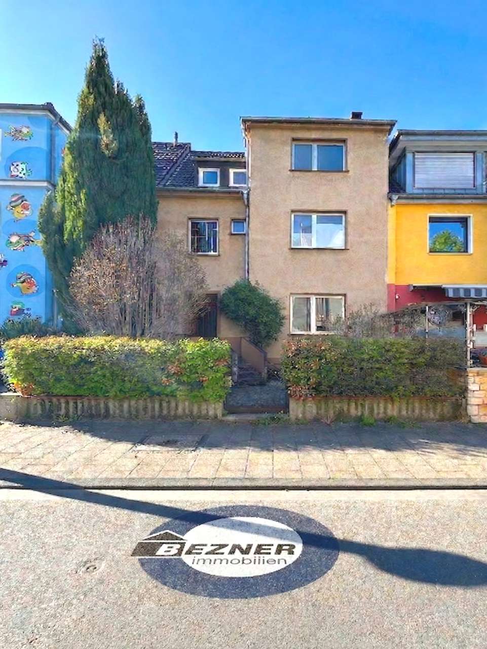 Köln-Junkersdorf: Platzwunder mit Garten-Oase – Ideal für Familien, Mehrgenerationen und WGs Köln-Junkersdorf: Platzwunder mit Garten-Oase – Ideal für Familien, Mehrgenerationen und WGs